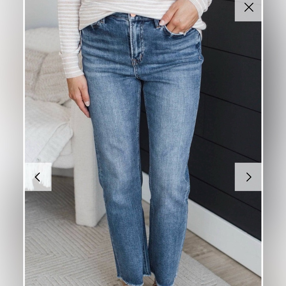 Mica High Rise Straight Crop Jean Size 27